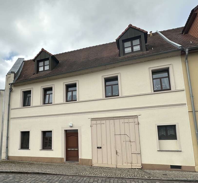 Thumbnail-Haus zum Kaufen in Bernburg 220.000,00 € 340 m²
