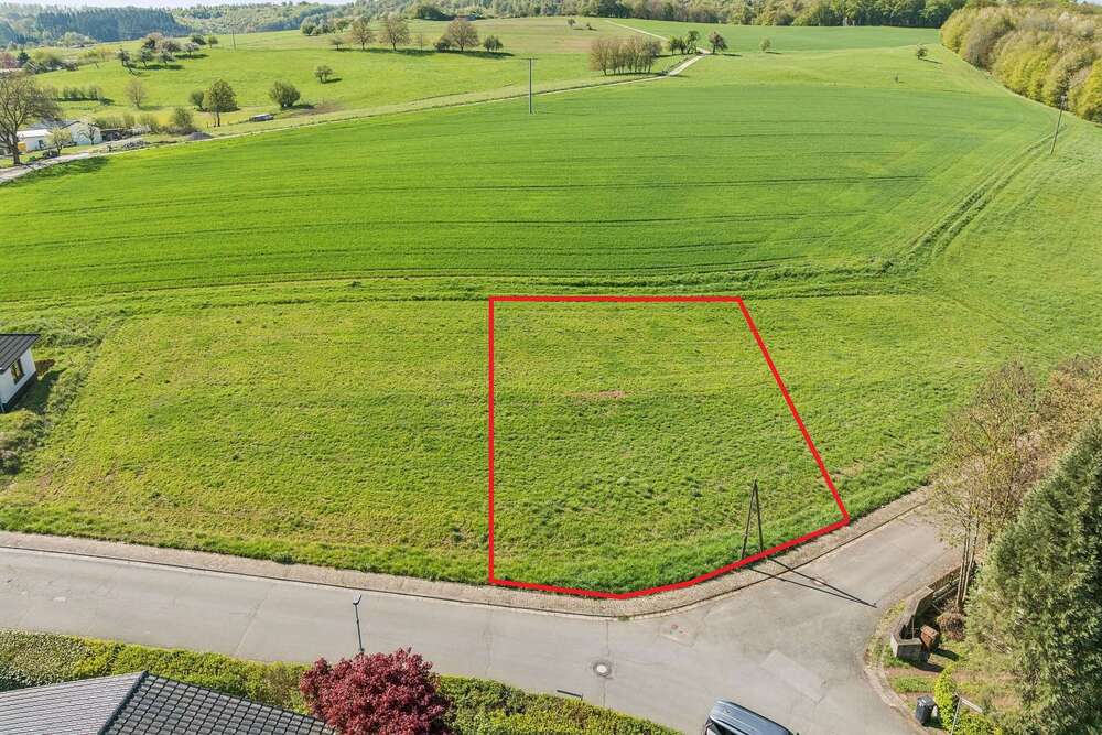 Thumbnail-Grundstück zu verkaufen in Braunfels 138.000,00 € 921 m²