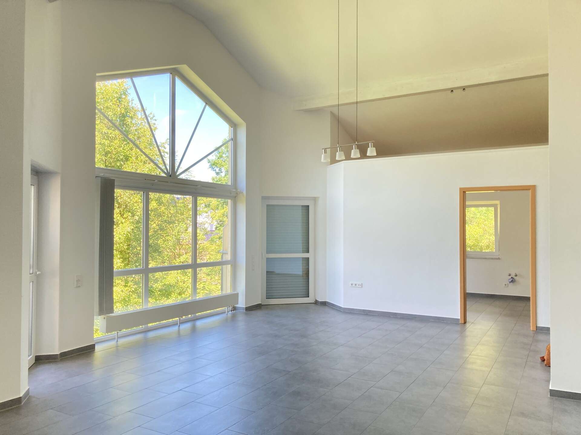 Thumbnail-Wohnung zum Mieten in Ense 950,00 € 118.21 m²
