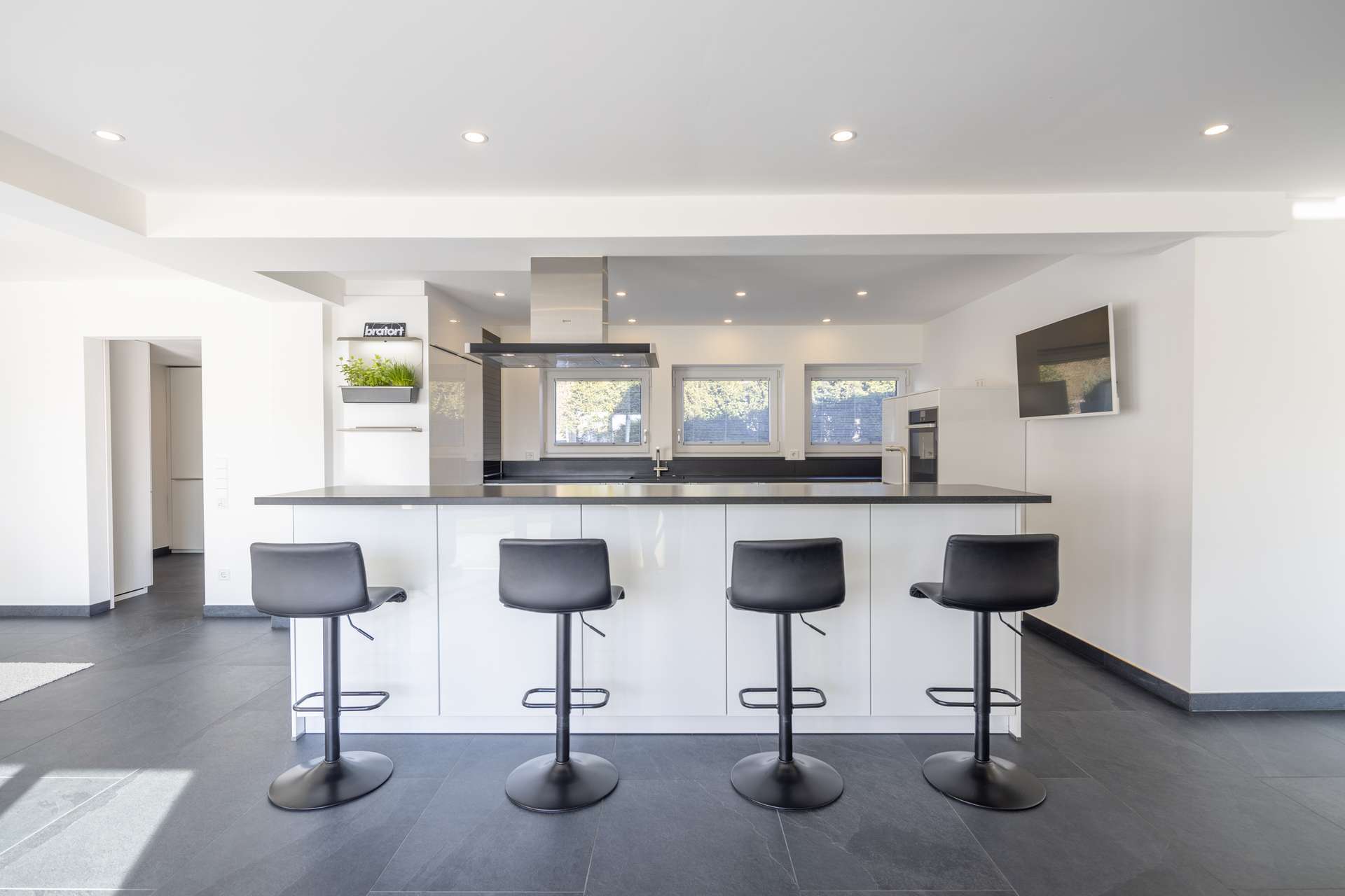 Thumbnail-Haus zum Kaufen in Ostfildern 1.997.500,00 € 325 m²