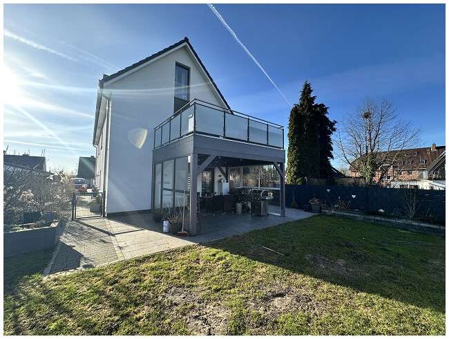 Thumbnail-Haus zum Kaufen in Stade 797.000,00 € 214 m²