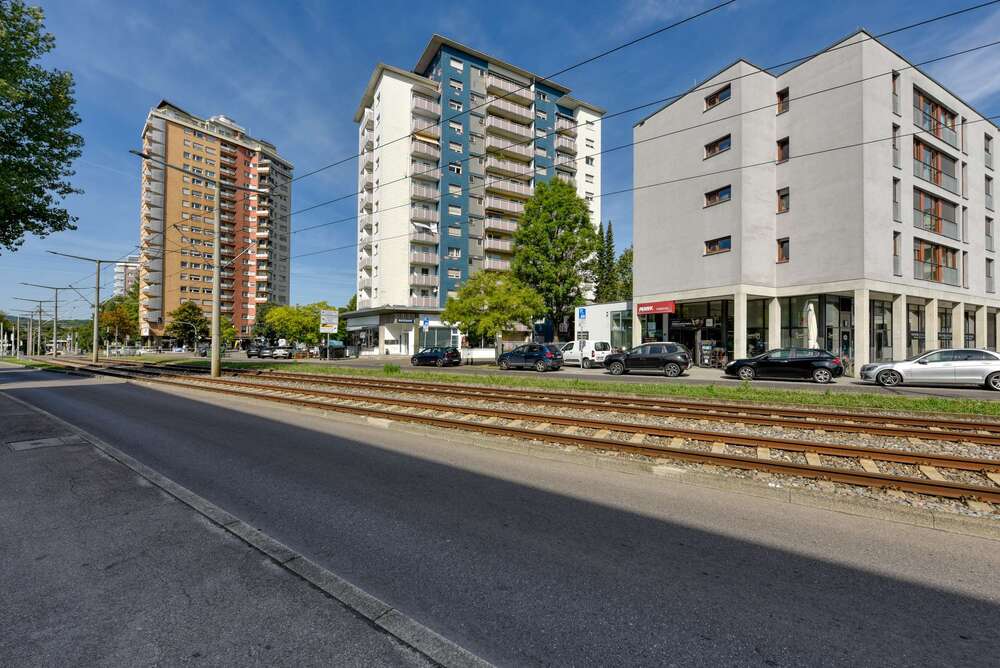Thumbnail-Wohnung zum Kaufen in Stuttgart-ZuffenhausenRot 185.000,00 € 60.2 m²