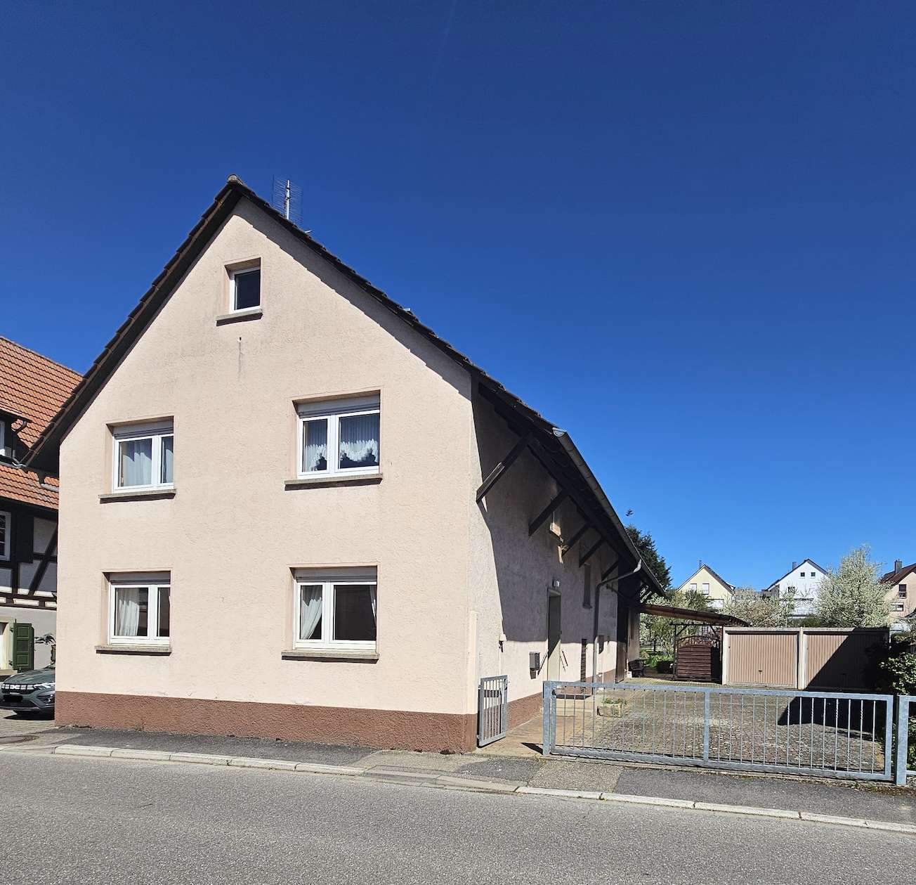Thumbnail-Haus zum Kaufen in Bretten 220.000,00 € 127 m²