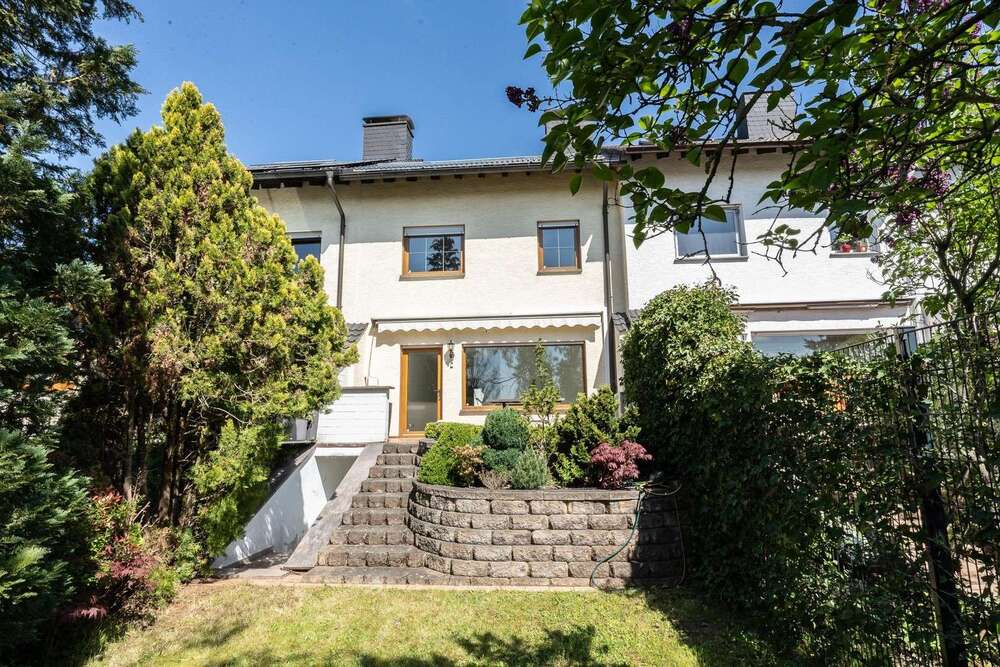 Thumbnail-Haus zum Mieten in Rodenbach 1.700,00 € 182 m²