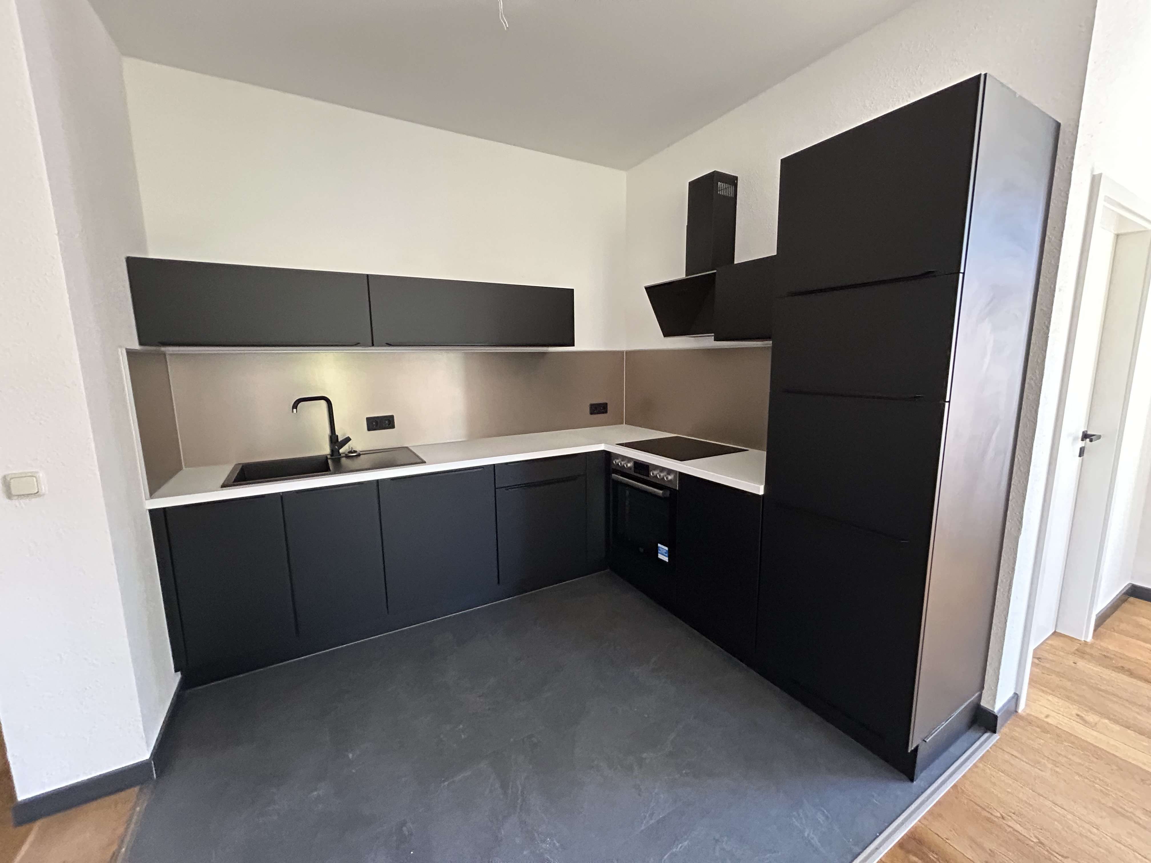 Thumbnail-Wohnung zum Mieten in Zwickau 500,00 € 77.81 m²
