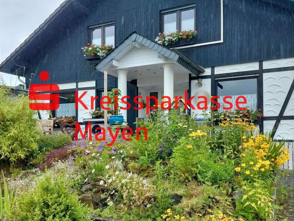 Thumbnail-Haus zum Kaufen in Bell 699.000,00 € 219 m²