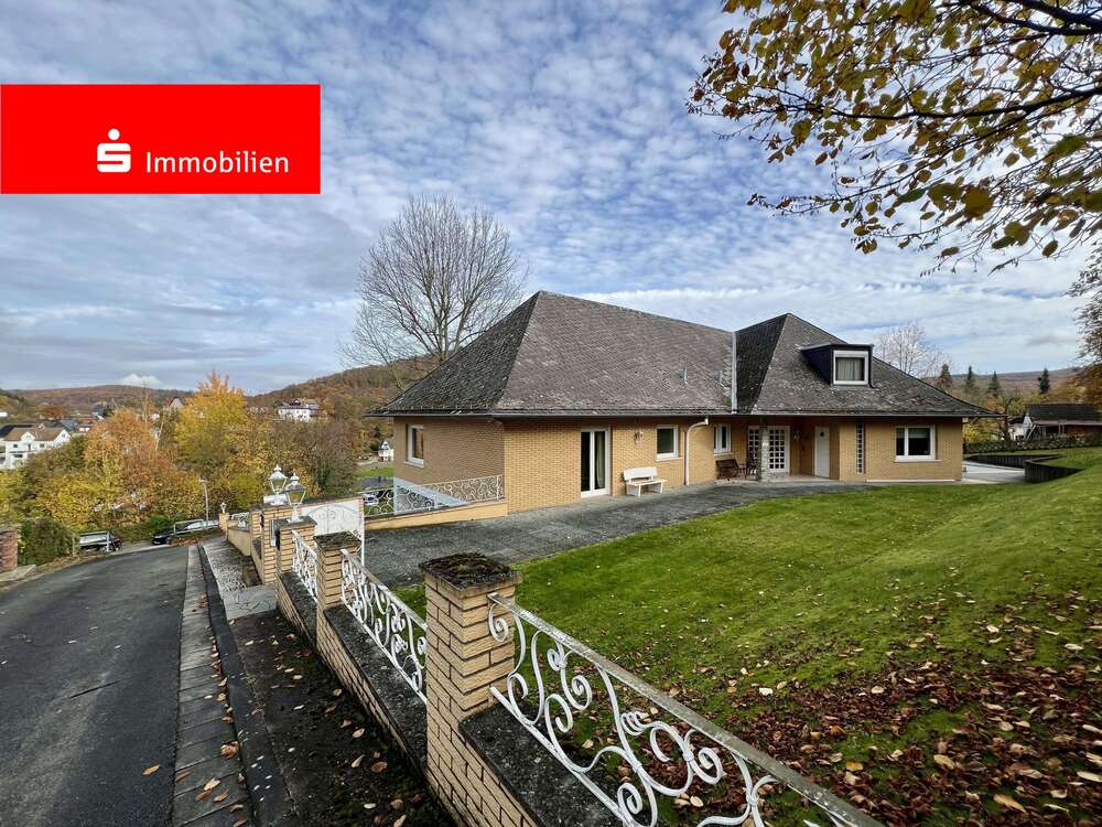 Thumbnail-Haus zum Kaufen in Weilrod 570.000,00 € 274.46 m²