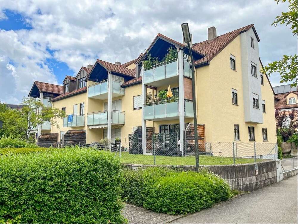 Thumbnail-Wohnung zum Kaufen in Rosenheim 295.000,00 € 45 m²