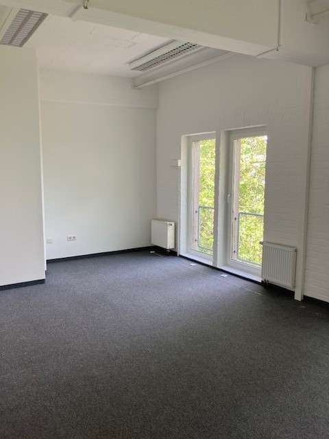 Thumbnail-Büro in Düsseldorf 519,00 € 38 m²