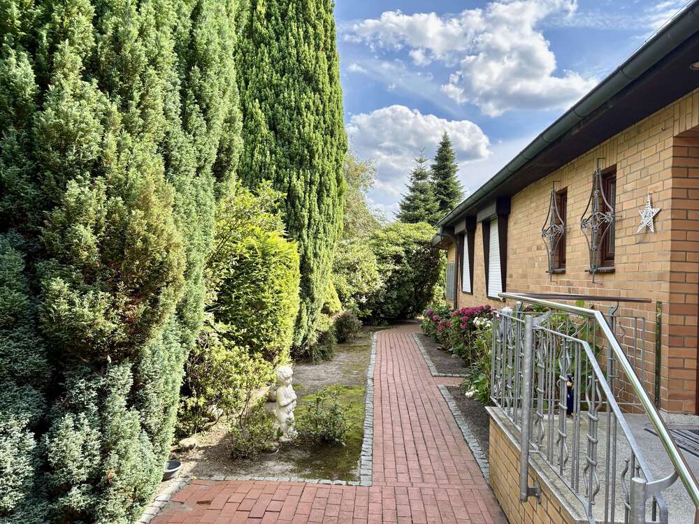 Thumbnail-Haus zum Kaufen in Stuhr-Moordeich 499.000,00 € 175.29 m²