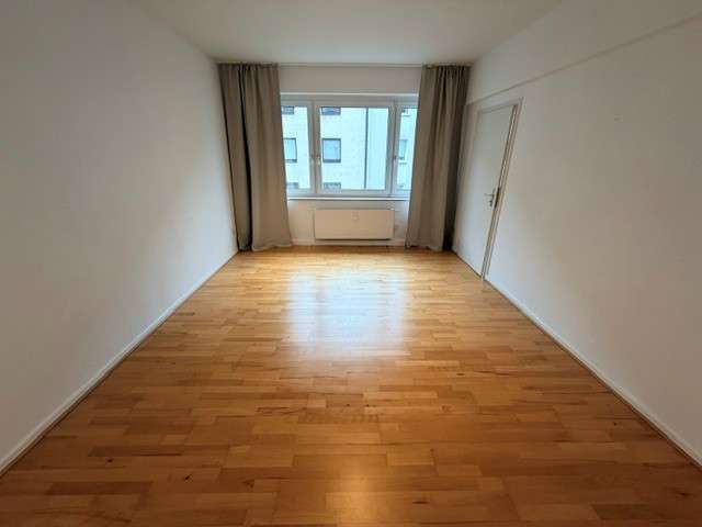 Thumbnail-Wohnung zum Mieten in Düsseldorf 550,00 € 32 m²