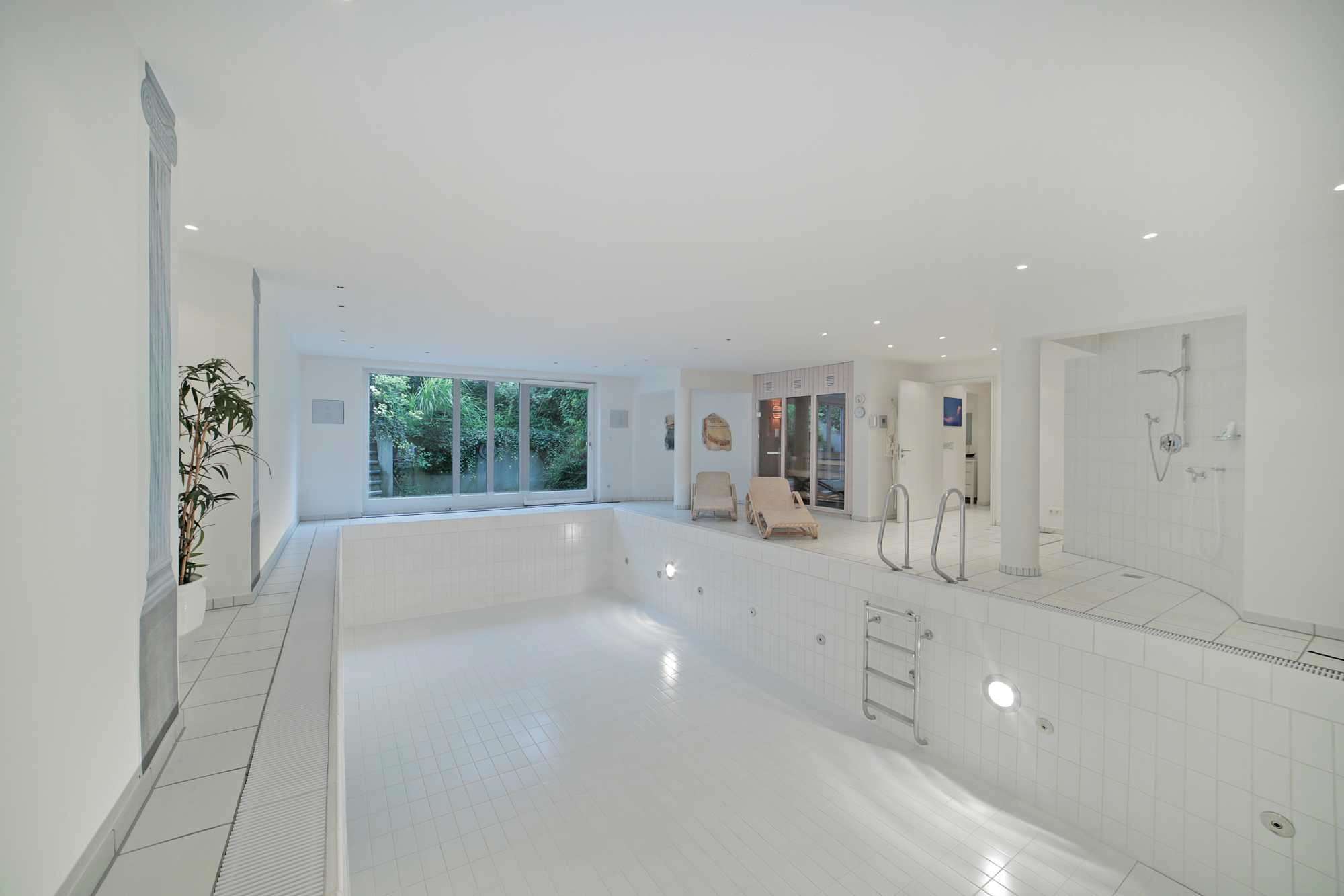 Thumbnail-Haus zum Kaufen in München 3.390.000,00 € 338 m²