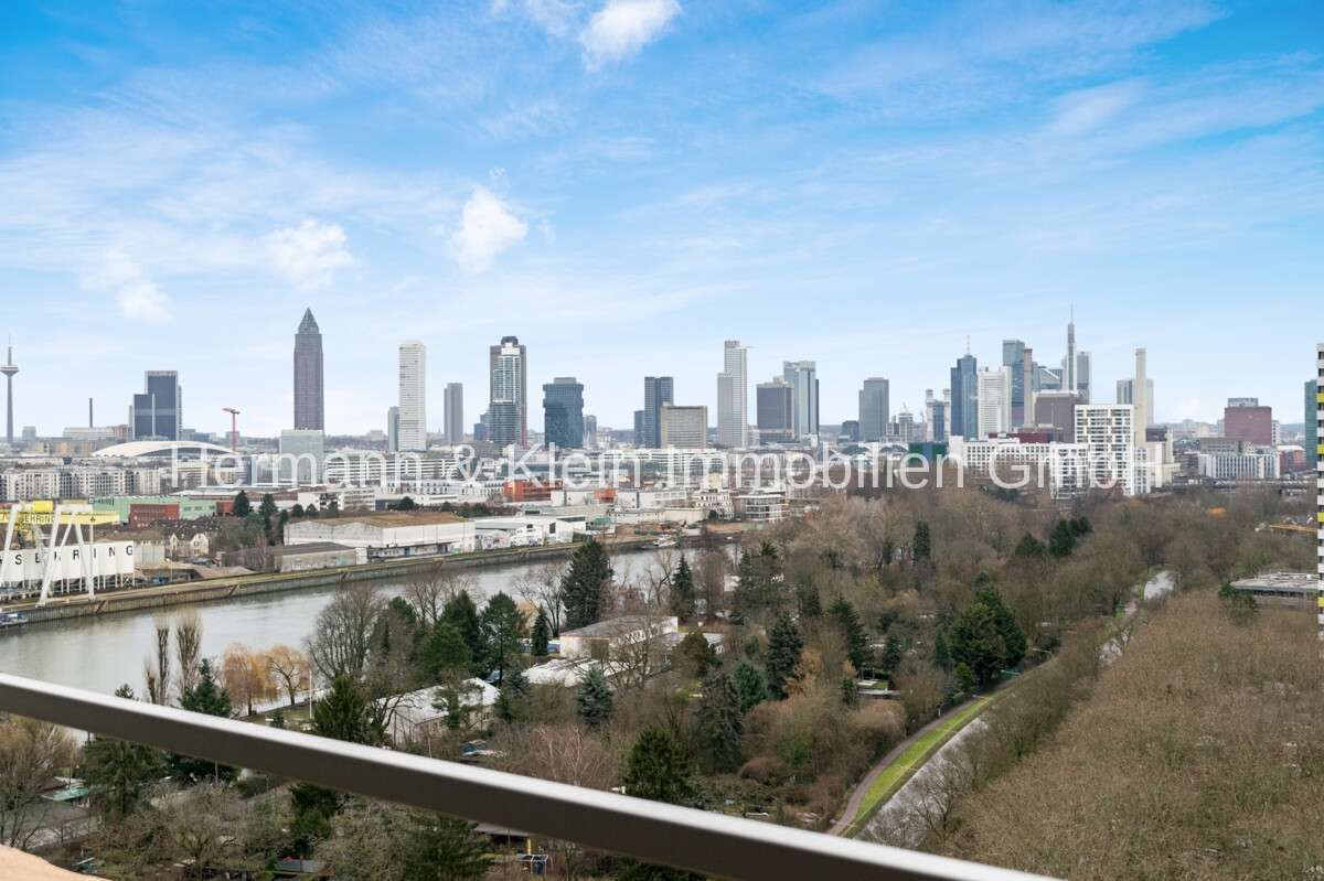 Thumbnail-Wohnung zum Kaufen in Frankfurt am Main Niederrad 649.000,00 € 133 m²