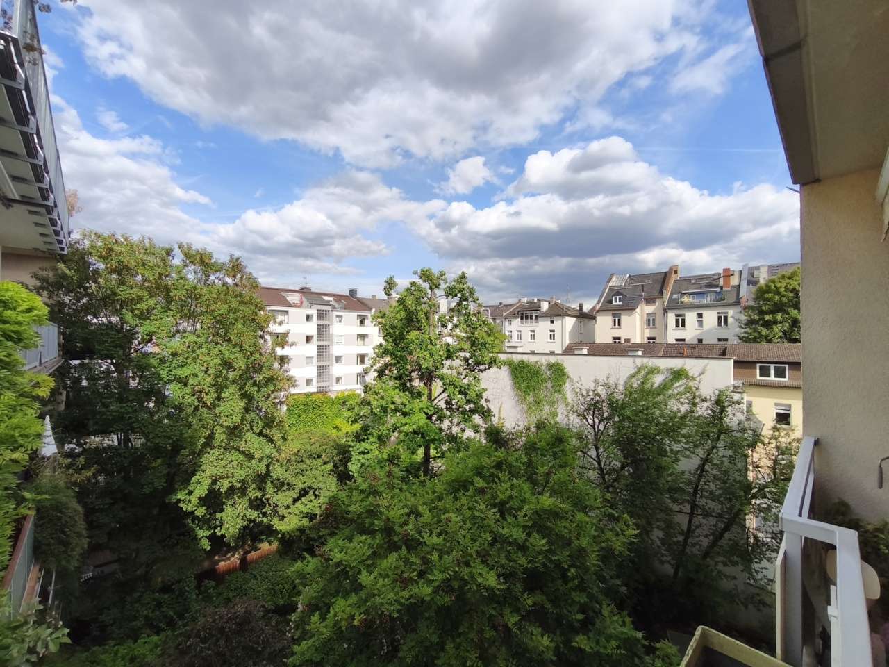 Thumbnail-Wohnung zum Kaufen in Frankfurt am Main 360.000,00 € 55 m²