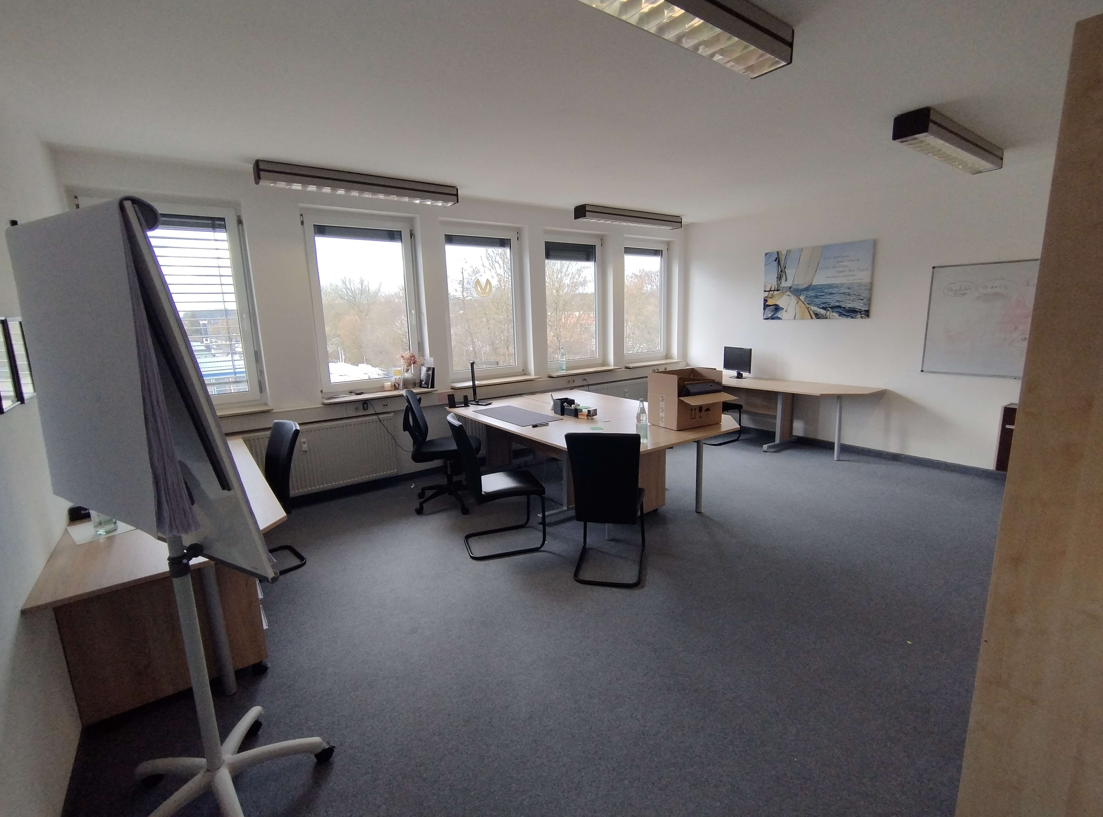 Thumbnail-Büro in Mögglingen 1.450,00 € 305 m²