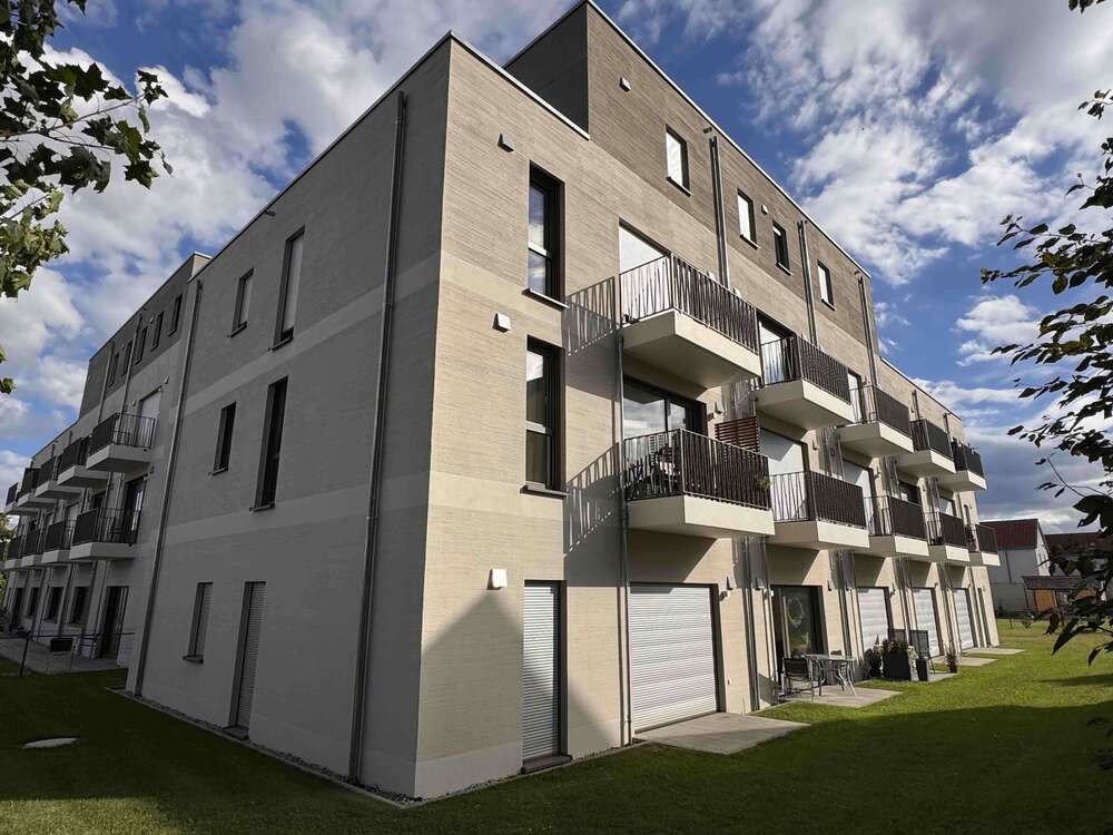 Thumbnail-Wohnung zum Kaufen in Mitterteich 240.000,00 € 67.54 m²