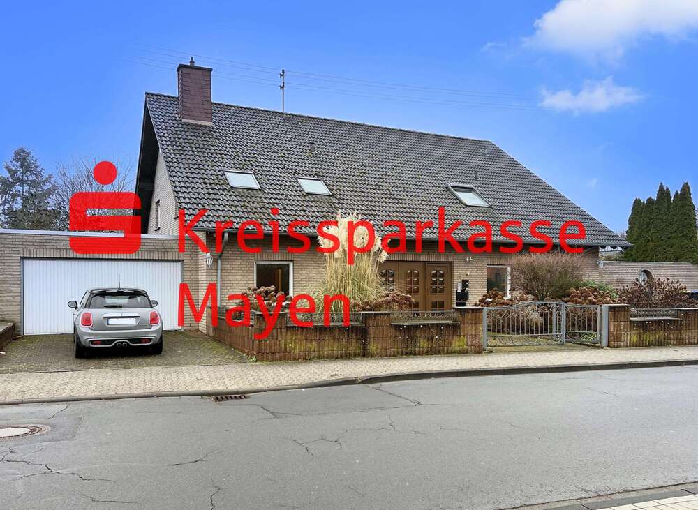 Thumbnail-Haus zum Kaufen in Mayen 649.000,00 € 300 m²