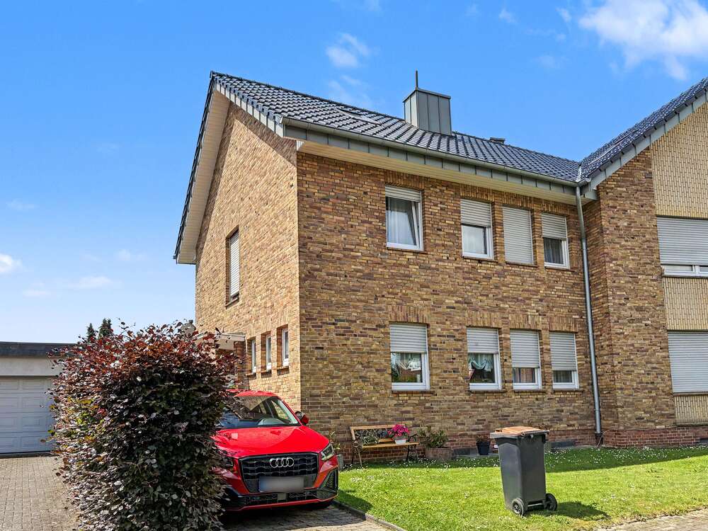 Thumbnail-Haus zum Kaufen in Geilenkirchen 425.000,00 € 107.19 m²