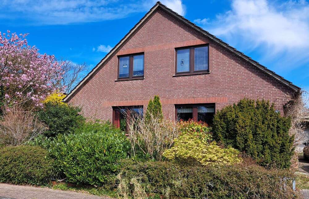 Thumbnail-Haus zum Kaufen in Varel 265.000,00 € 171 m²