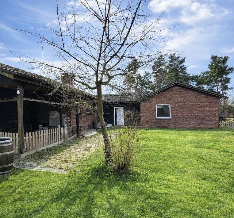 Thumbnail-Grundstück zu verkaufen in Seevetal 549.000,00 € 1801 m²