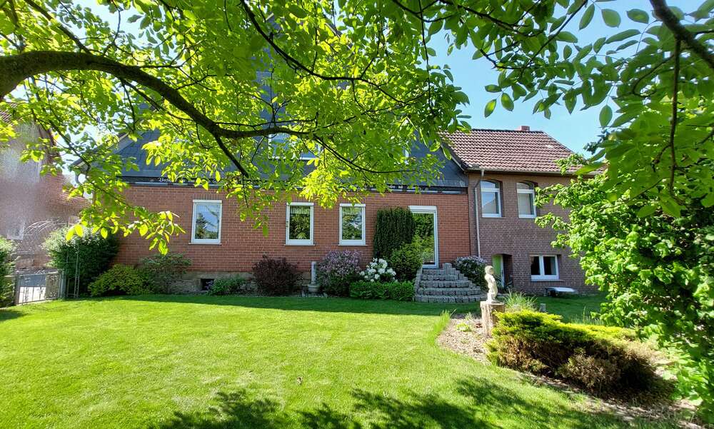 Thumbnail-Haus zum Kaufen in Messenkamp 449.000,00 € 430 m²