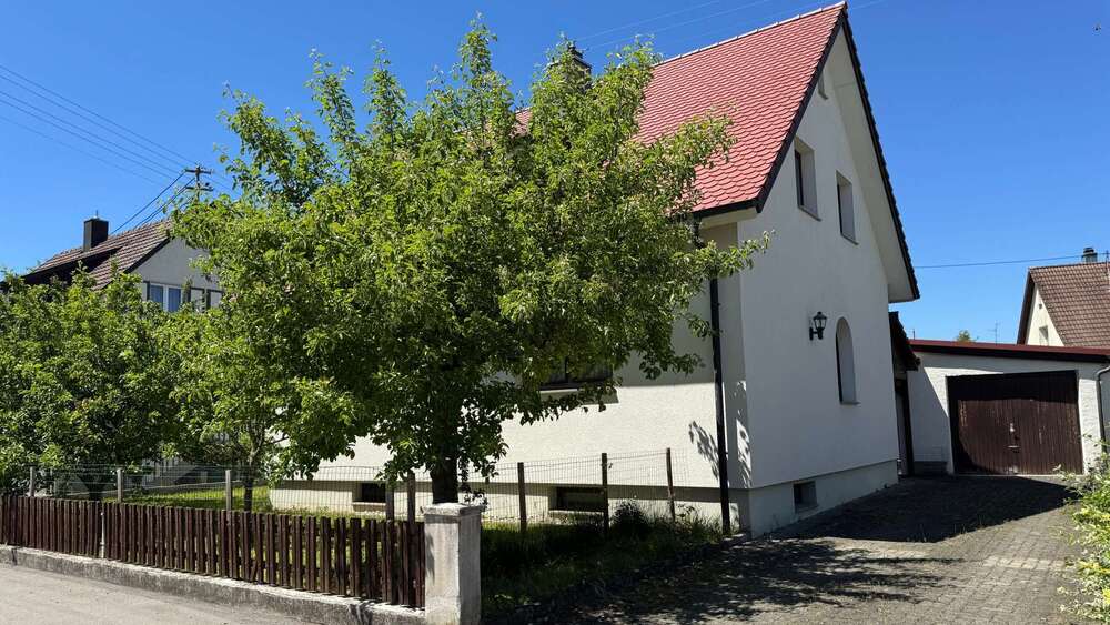 Thumbnail-Haus zum Kaufen in Altshausen 421.000,00 € 117.83 m²