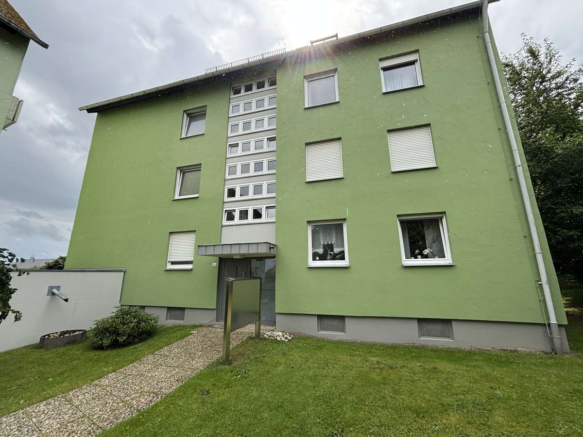 Thumbnail-Wohnung zum Kaufen in Wiesau 90.000,00 € 60 m²