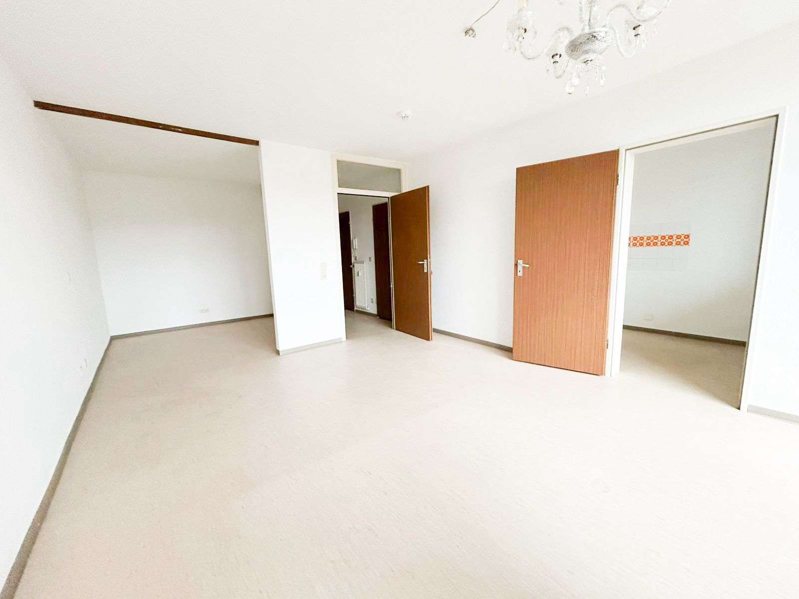 Thumbnail-Wohnung zum Kaufen in Hannover 88.000,00 € 42.37 m²