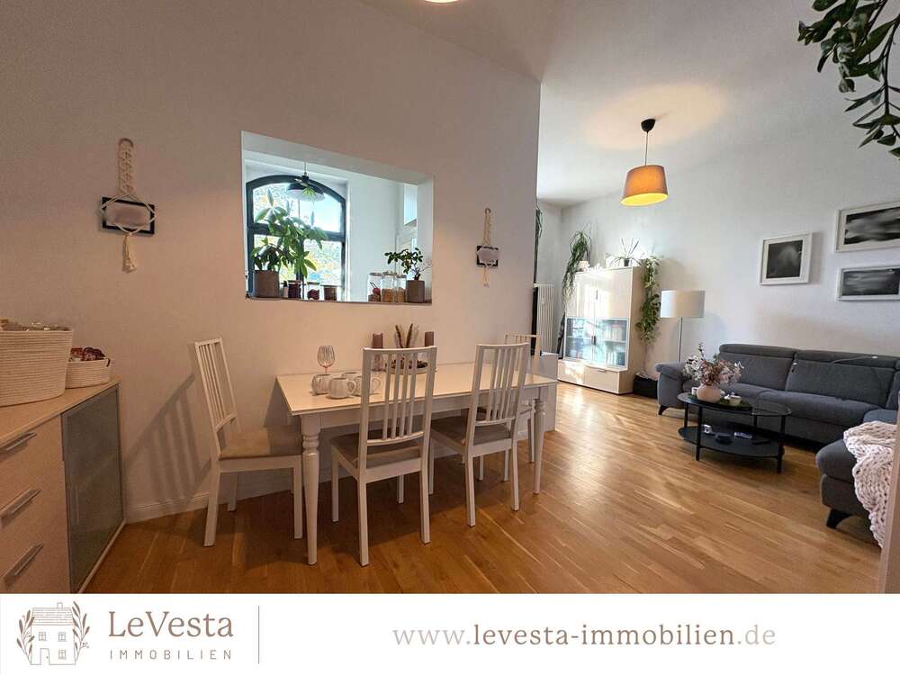 Thumbnail-Wohnung zum Kaufen in Leipzig 350.000,00 € 100.98 m²