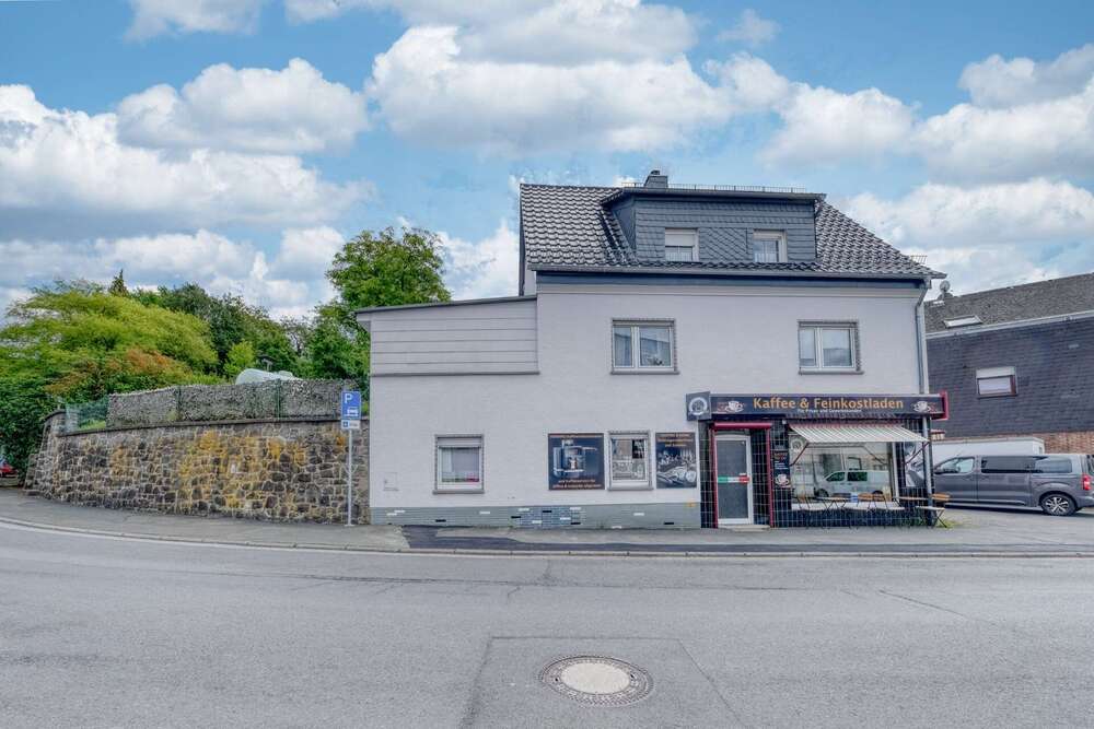 Thumbnail-Haus zum Kaufen in Hohenahr Erda 365.000,00 € 362.28 m²