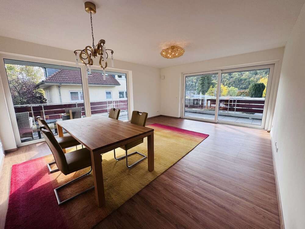 Thumbnail-Wohnung zum Kaufen in Unkel 379.000,00 € 98 m²