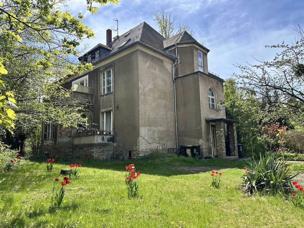 Thumbnail-Haus zum Kaufen in Dresden 895.000,00 € 340 m²