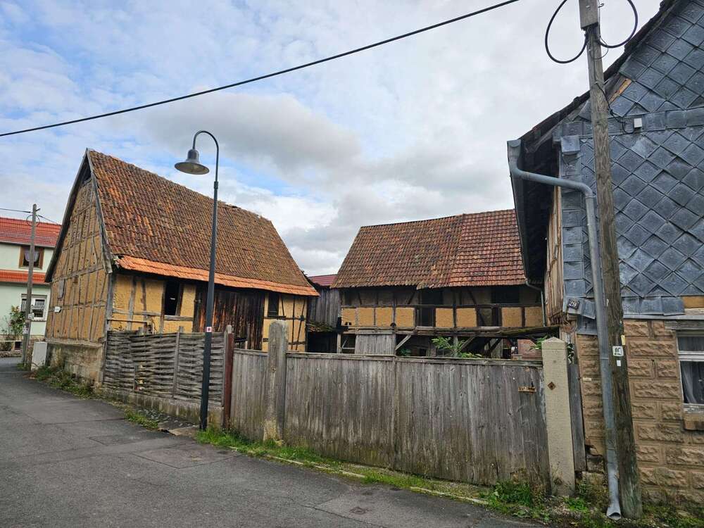 Thumbnail-Haus zum Kaufen in Treffurt OT Falken 20.000,00 € 102 m²