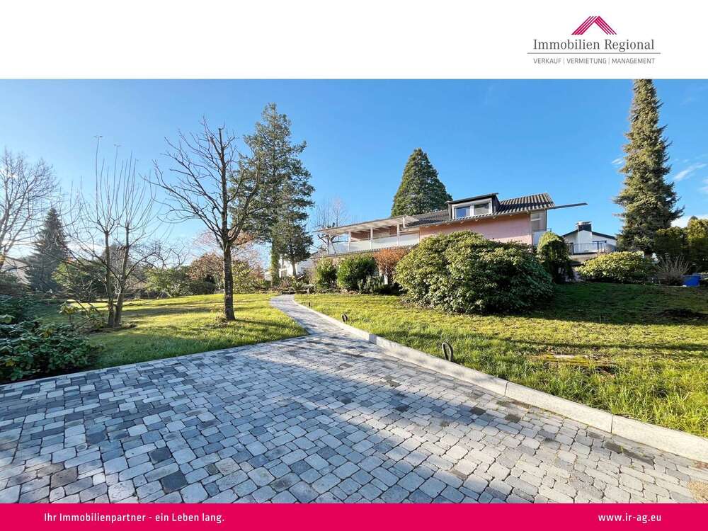 Thumbnail-Haus zum Mieten in Baden-Baden 2.600,00 € 179 m²