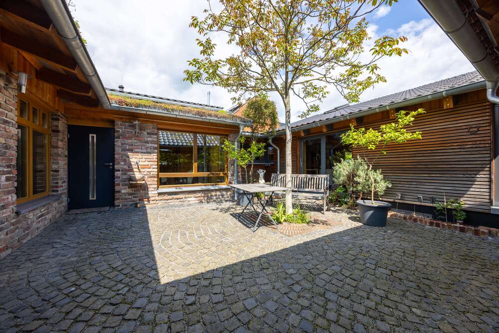 Thumbnail-Haus zum Kaufen in Neuss 769.000,00 € 200 m²