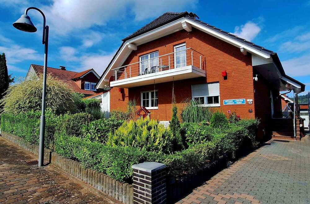 Thumbnail-Haus zum Kaufen in Eschershausen 270.000,00 € 250 m²