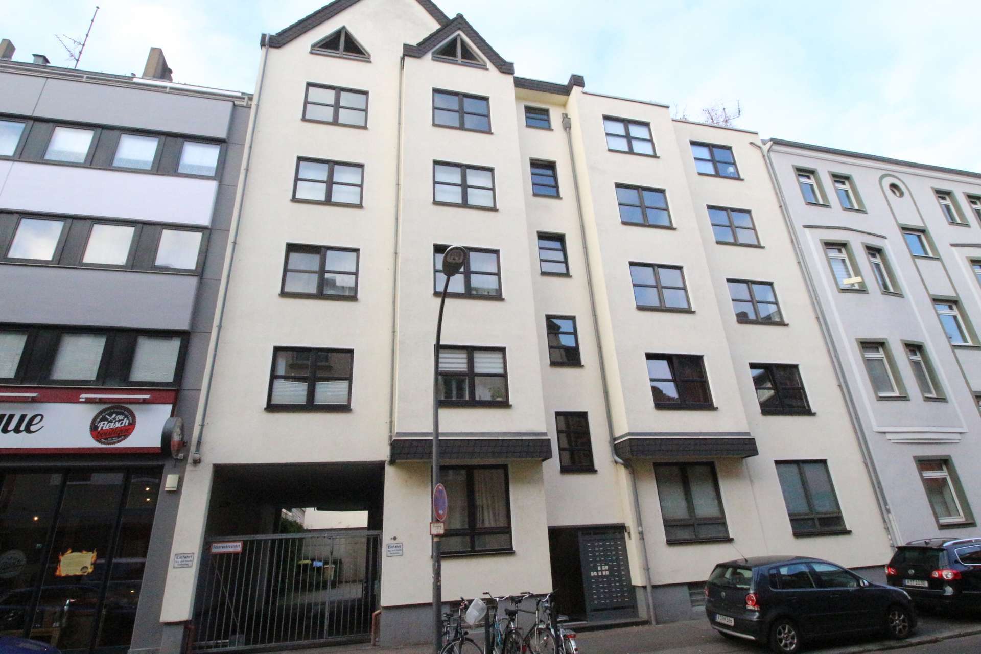 Thumbnail-Wohnung zum Kaufen in Köln 225.000,00 € 32 m²