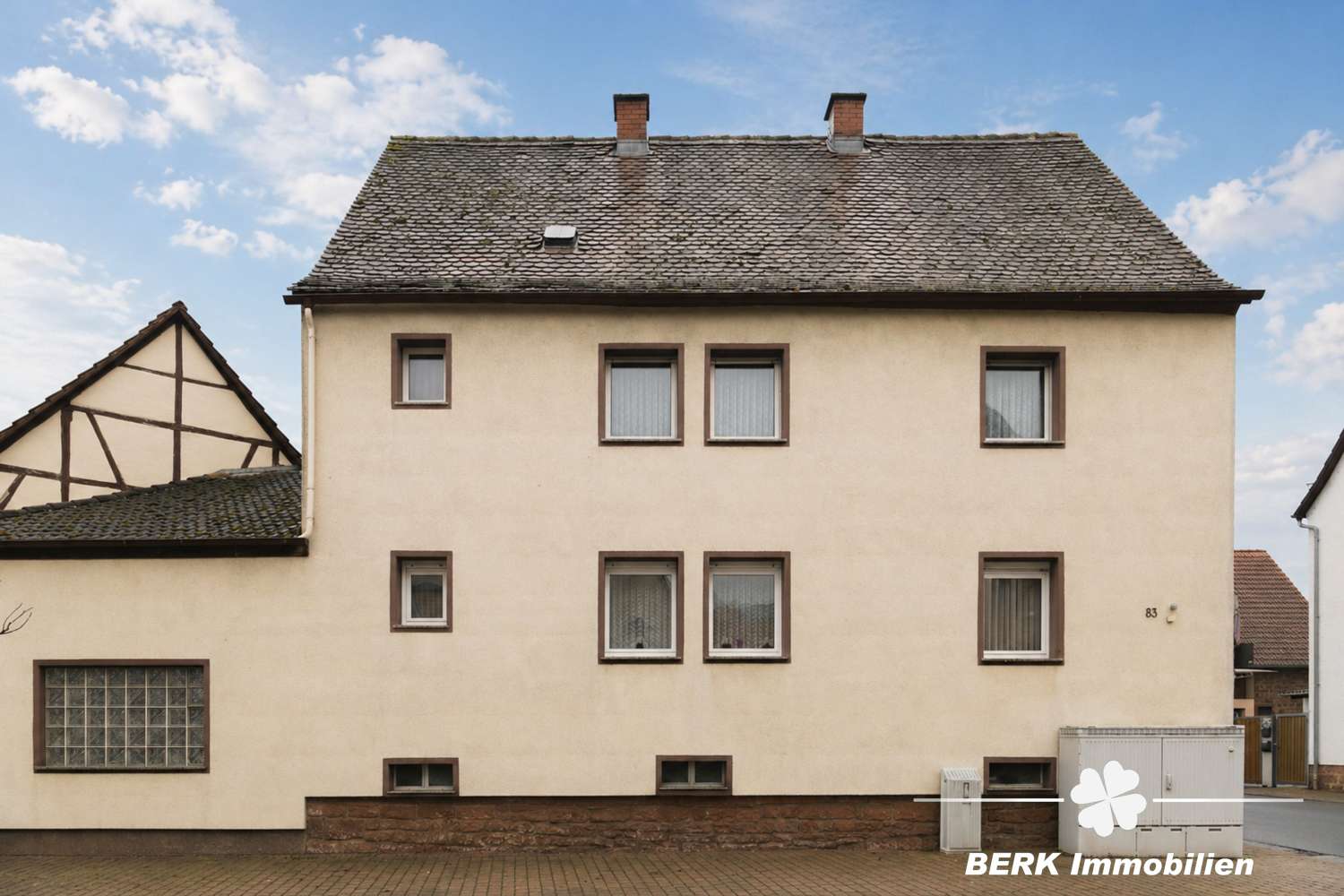 Thumbnail-Haus zum Kaufen in Mömlingen 299.000,00 € 196.06 m²