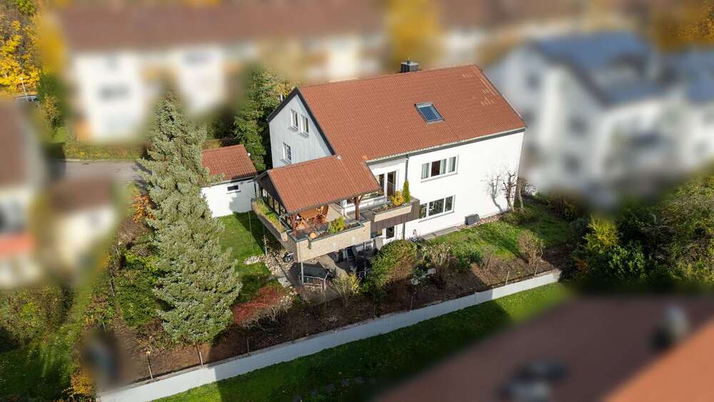 Thumbnail-Haus zum Kaufen in Stuttgart 1.165.000,00 € 280 m²