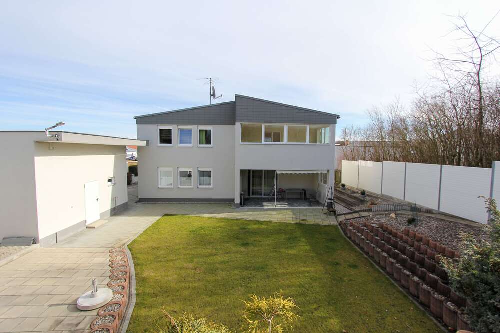 Thumbnail-Haus zum Kaufen in Augsburg 1.599.000,00 € 230 m²