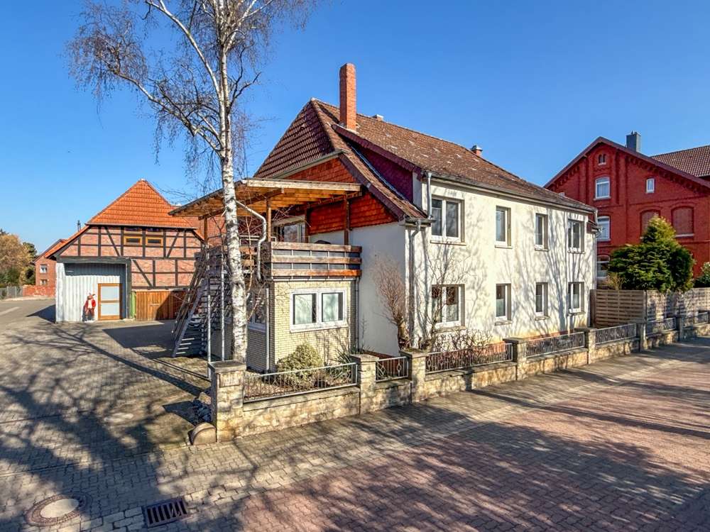 Thumbnail-Haus zum Kaufen in Laatzen Oesselse 369.000,00 € 316 m²