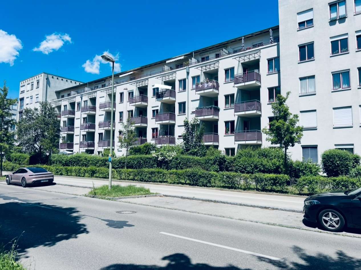 Thumbnail-Wohnung zum Kaufen in Augsburg 449.000,00 € 97 m²