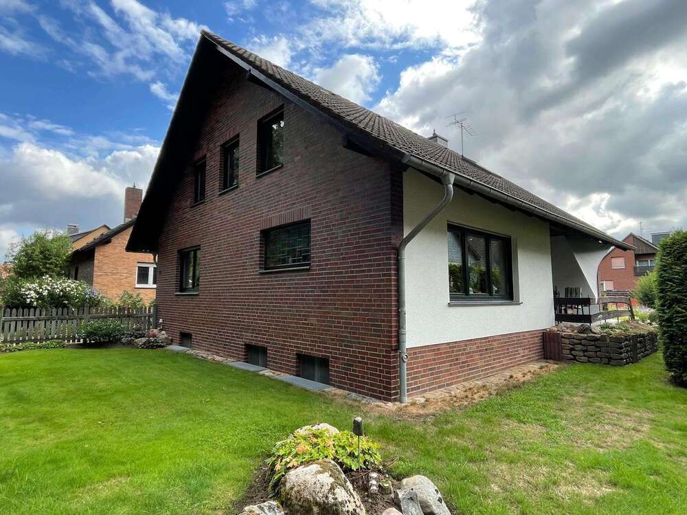 Thumbnail-Haus zum Kaufen in Hagenburg 359.900,00 € 155.89 m²