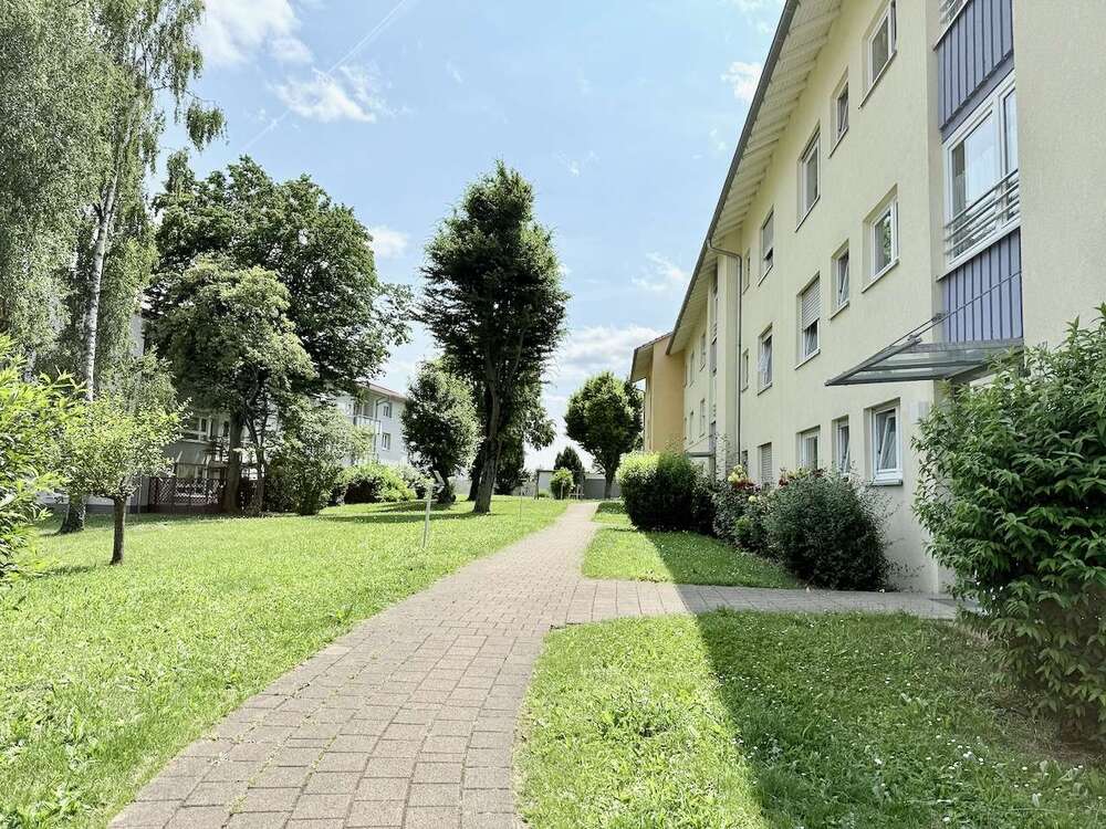 Thumbnail-Wohnung zum Kaufen in Stuttgart-Stammheim 298.000,00 € 66.1 m²