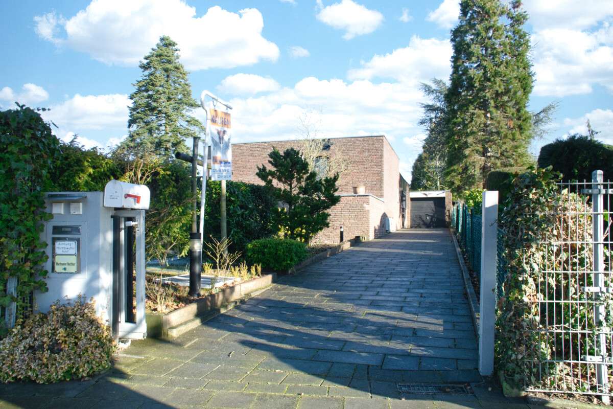 Thumbnail-Haus zum Kaufen in Mönchengladbach 848.000,00 € 192.82 m²