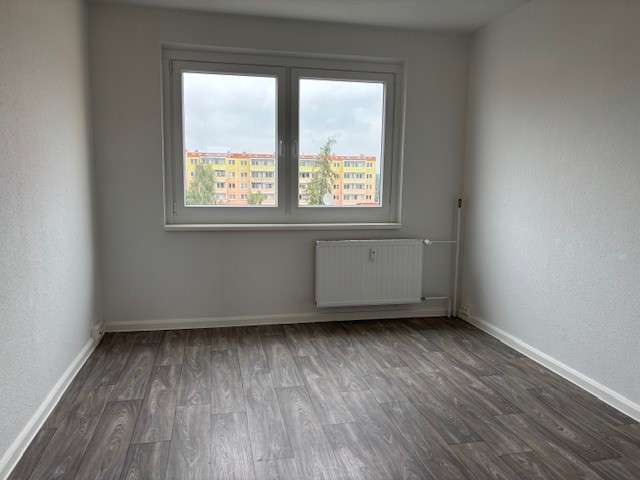 Thumbnail-Wohnung zum Mieten in Dessau-Roßlau 422,00 € 70.38 m²