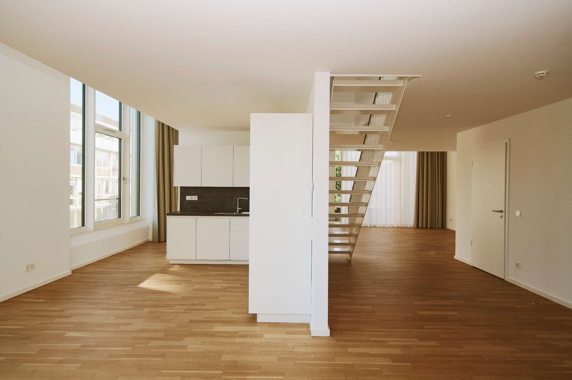 Thumbnail-Wohnung zum Mieten in Hannover 2.700,66 € 185.74 m²