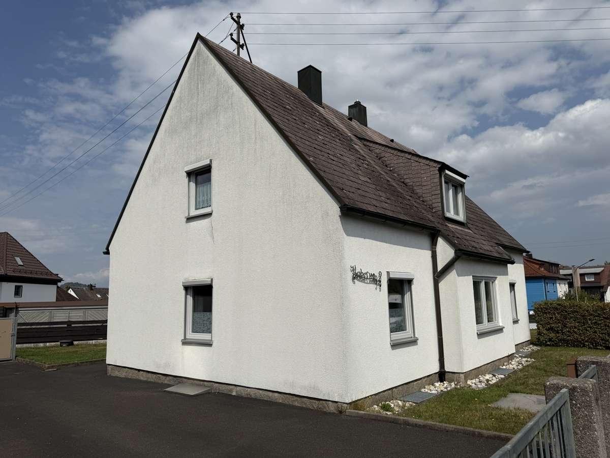 Thumbnail-Haus zum Kaufen in Mitterteich 189.000,00 € 144 m²