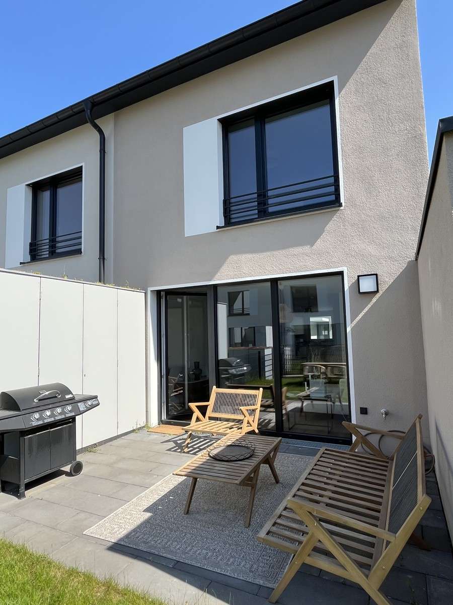 Thumbnail-Wohnung zum Mieten in Kerpen Türnich 1.995,00 € 144.6 m²