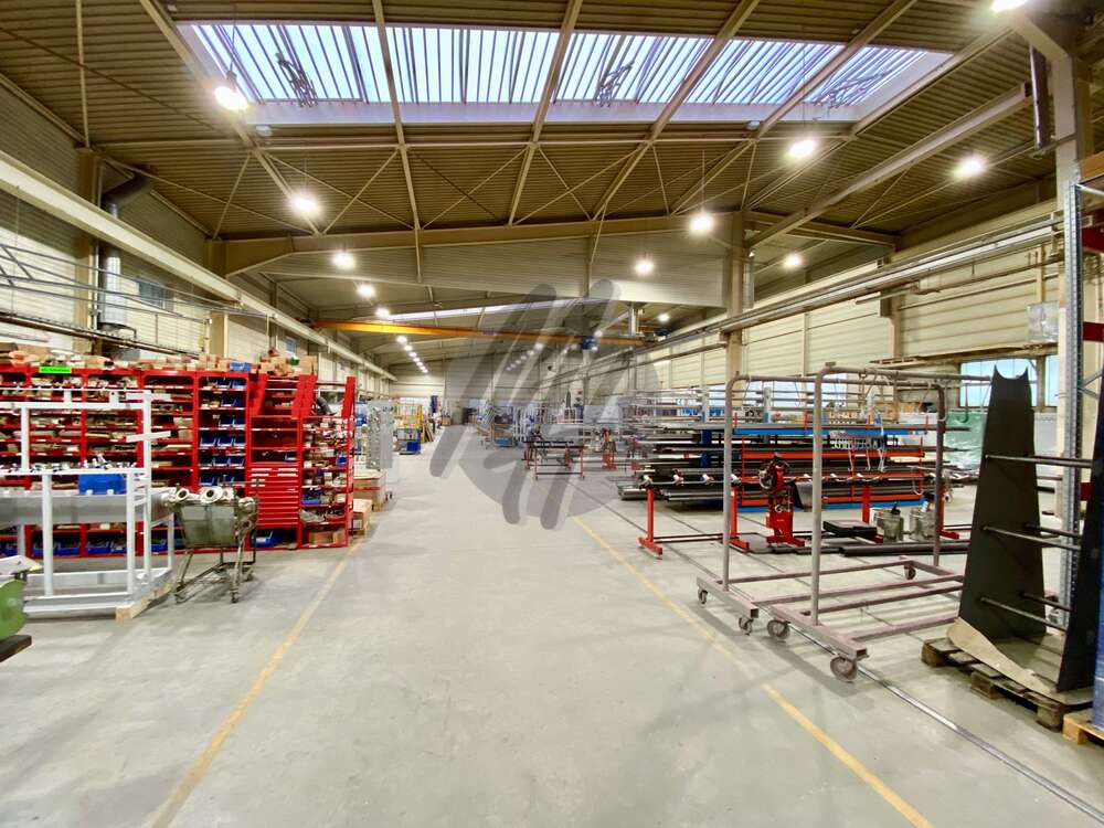 Thumbnail-Halle in Frankfurt am Main 1.800.000,00 € 1490 m²